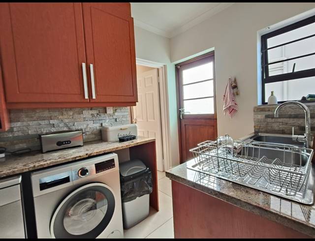 5 BEDROOM HOUSE FOR SALE IN MARINA MARTINIQUE